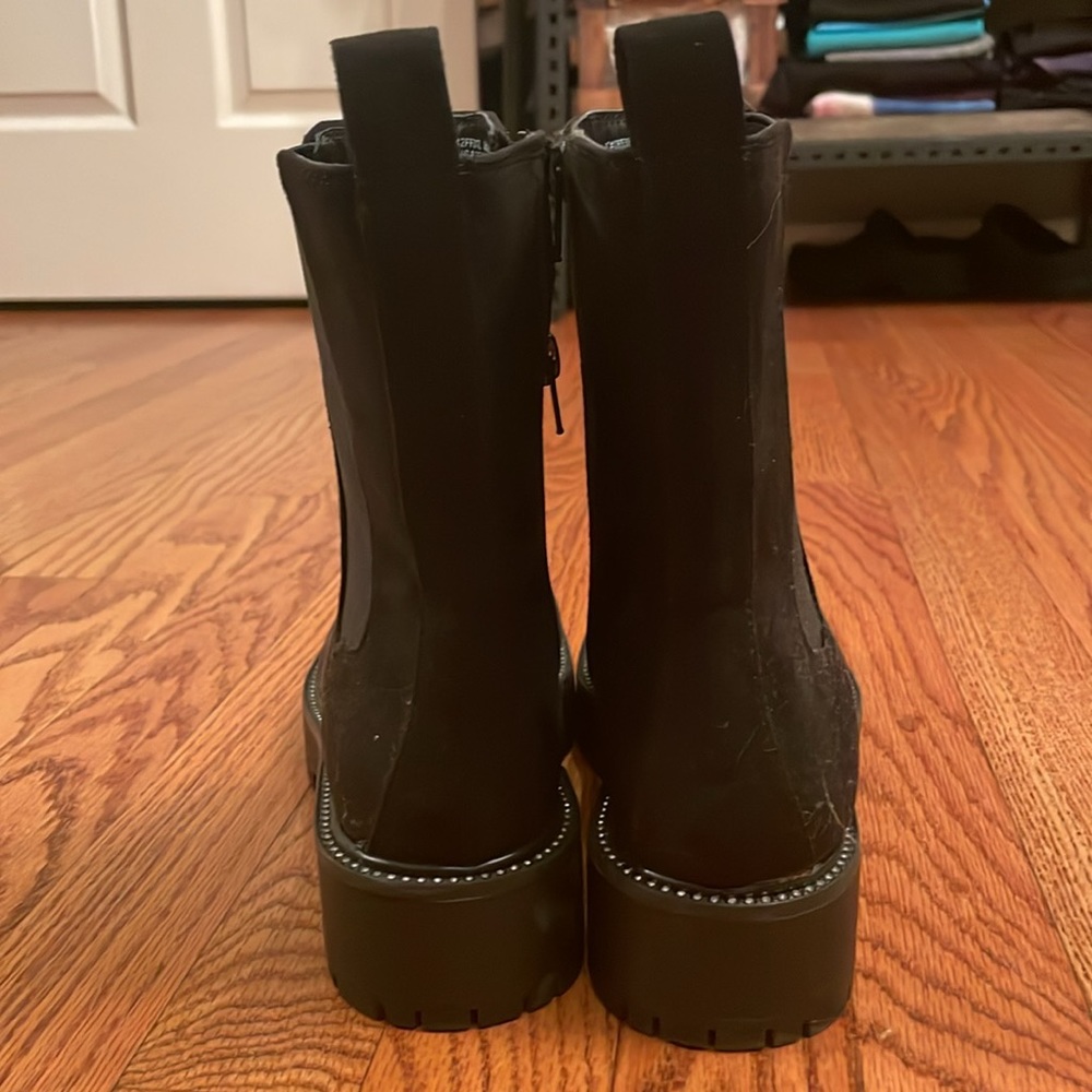 Fun Boots 🥾 - Picture 5 of 9